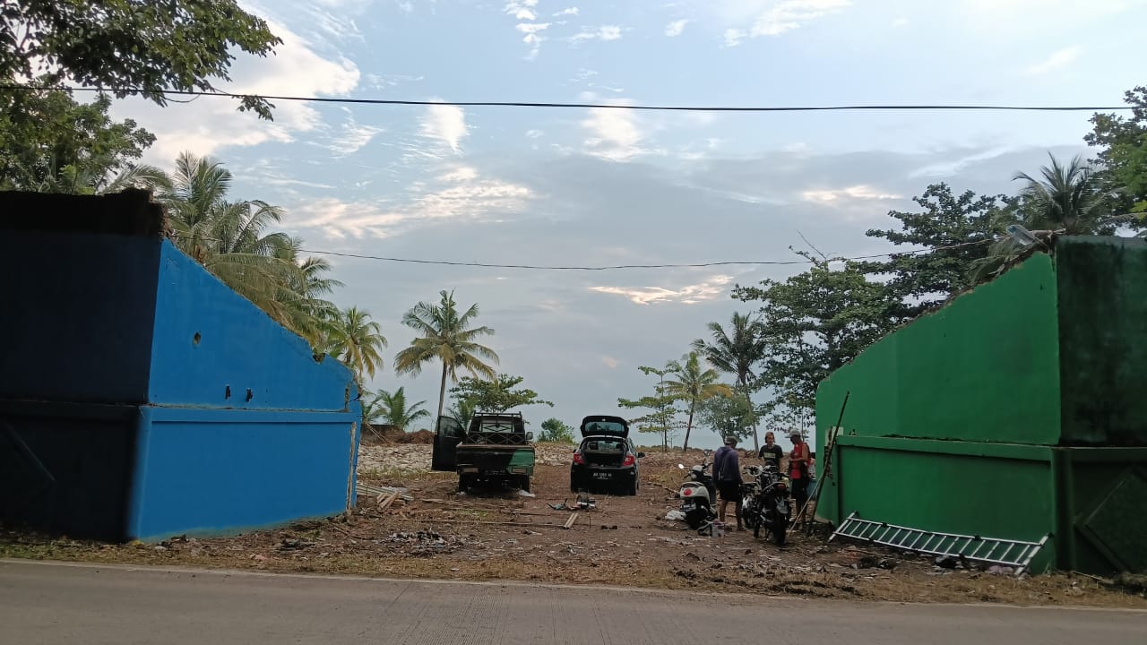 Tanah DIjual di Jl Raya Carita Banten